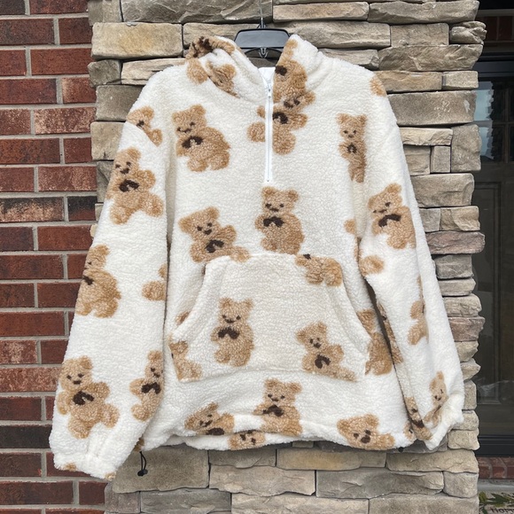 Jackets & Blazers - NEW! 🐻 Bear Print Sherpa